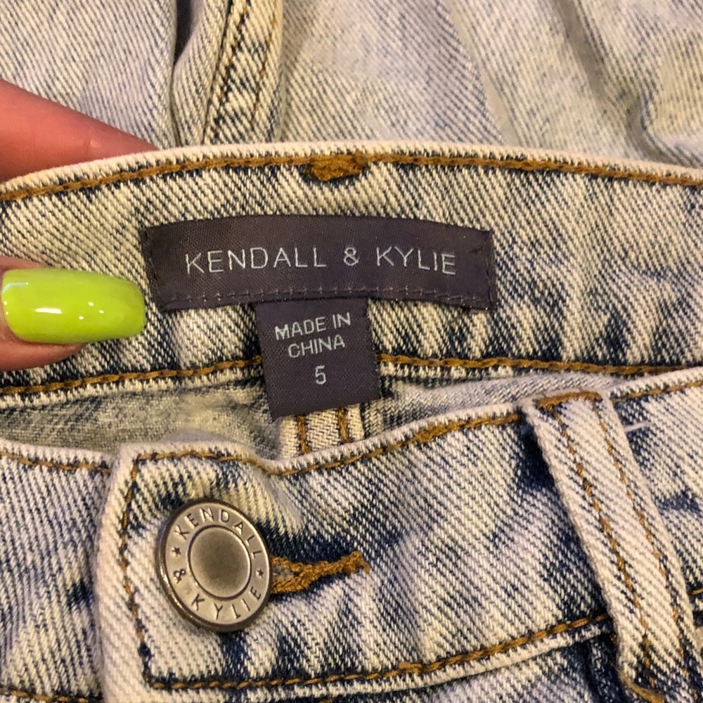 Kendall & Kylie distressed boyfriend jeans.